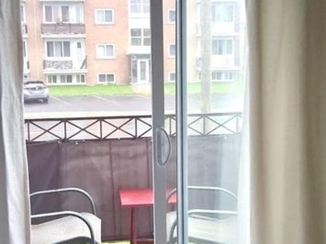 Apartment for rent in Saint-bruno-de-montarville, Quebec