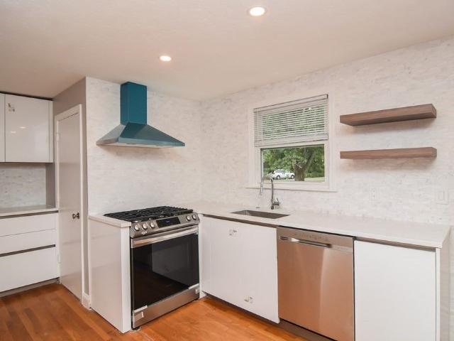 Townhouse for rent in Dedham