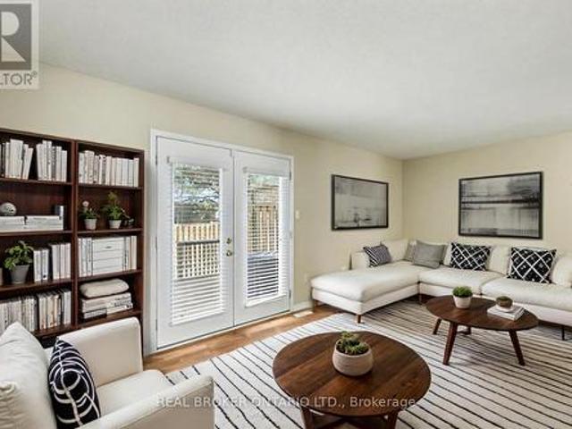 Townhouse for sale in Arva, Ontario