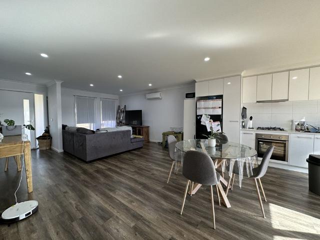 Apartment for rent in Darley, Victoria