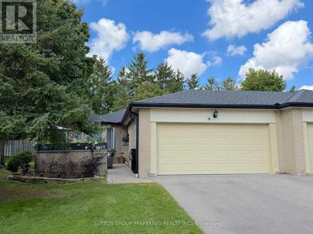 Townhouse for sale in London, Southwestern Ontario