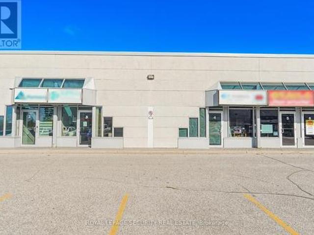 Commercial for rent in Newmarket, Golden Horseshoe