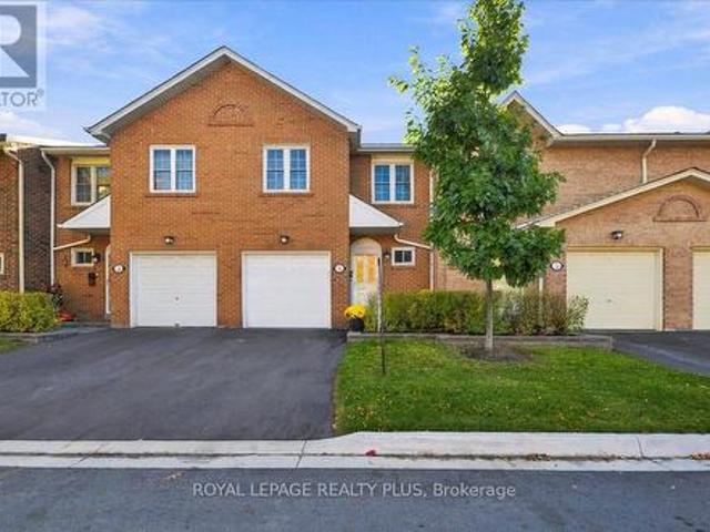 Townhouse for sale in Rockwood Village, Mississauga