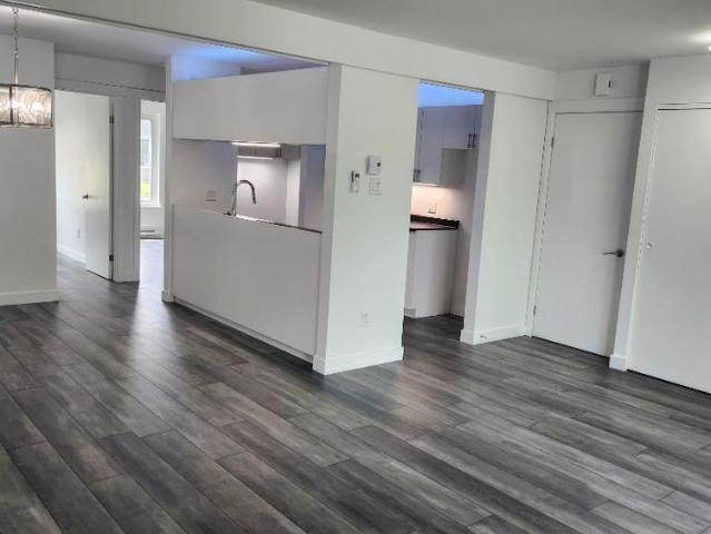 Apartment for rent in Saint-augustin-de-desmaures, Quebec