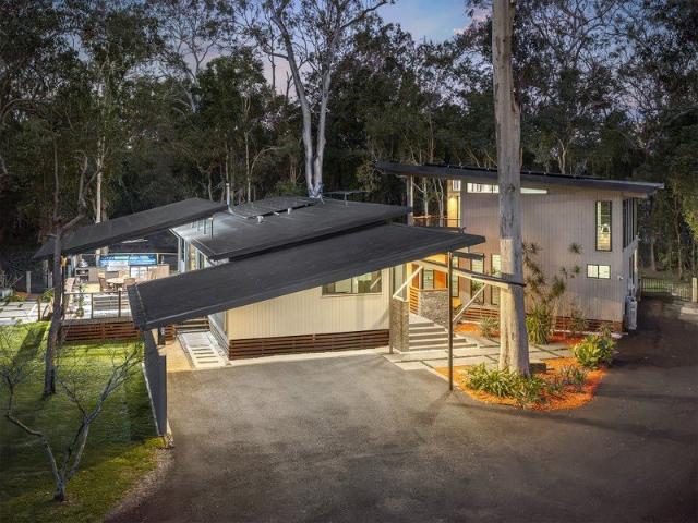 Cottage for sale in Toombul, Queensland
