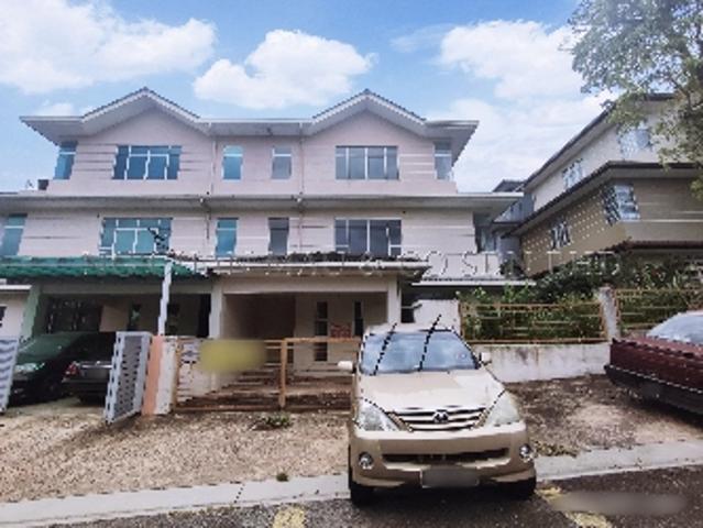 Terraced House for sale in Kuala Selangor, Selangor