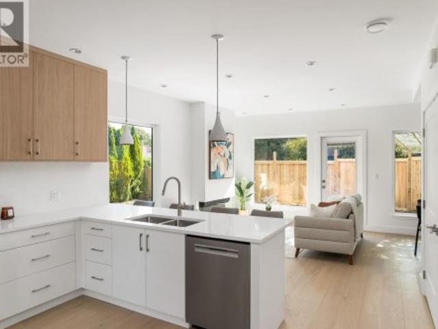 House for sale in Oak Bay, British Columbia