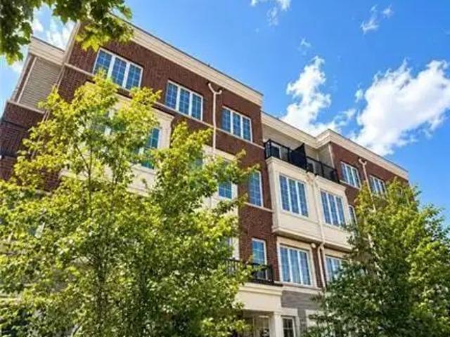 Townhouse for rent in Oakville, Golden Horseshoe