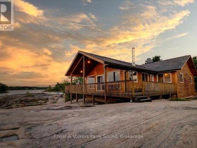 House for sale in Ontario