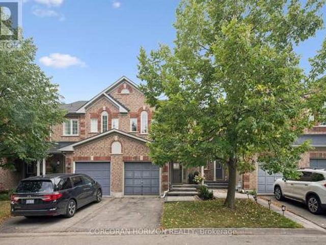 Townhouse for sale in Burlington, Ontario