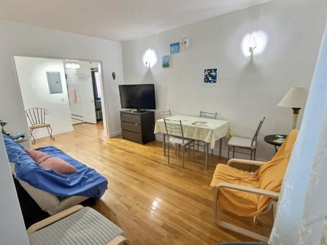 Apartment for rent in St. Leonard's, Quebec