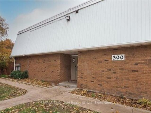 Condo for sale in Kitchener, Ontario