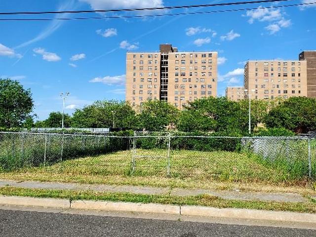 Land for sale in Far Rockaway, New York