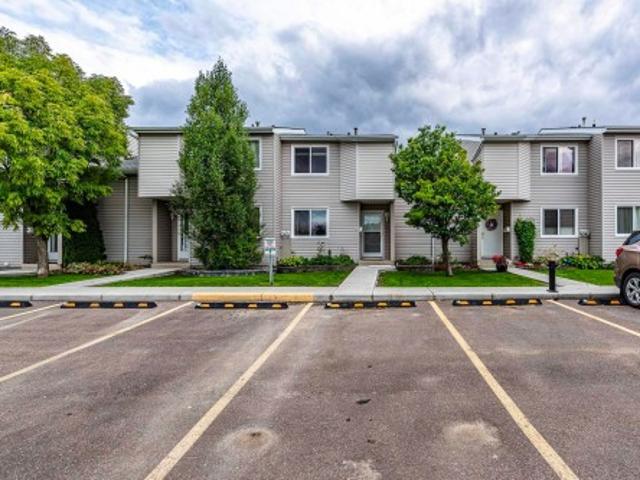 Townhouse for sale in Wedgewood, Alberta
