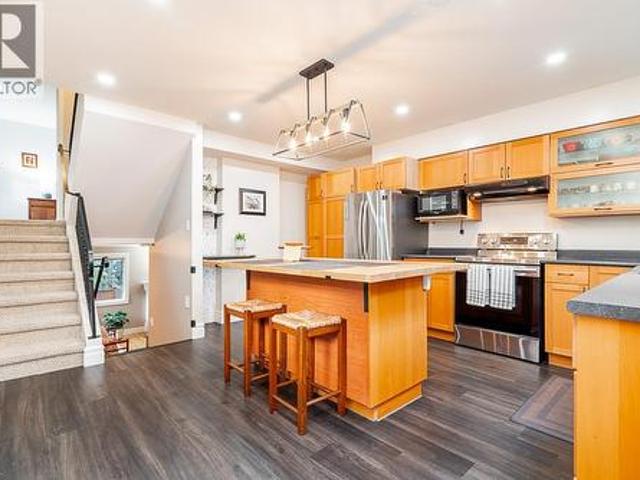 Townhouse for sale in Port Moody, British Columbia