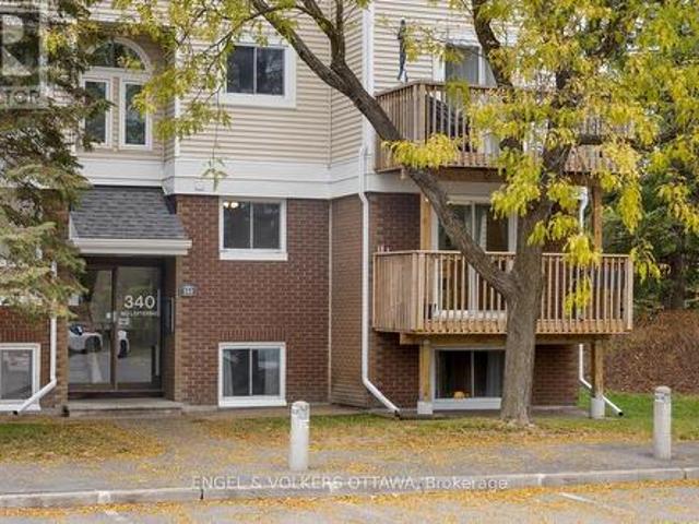 Townhouse for sale in Katimavik, Ottawa