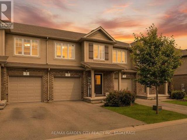 Townhouse for sale in Niagara, Ontario