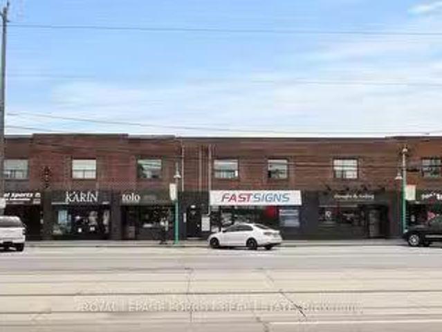House for rent in Etobicoke