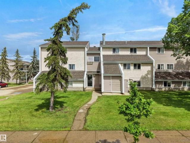 Condo for sale in Wedgewood, Alberta