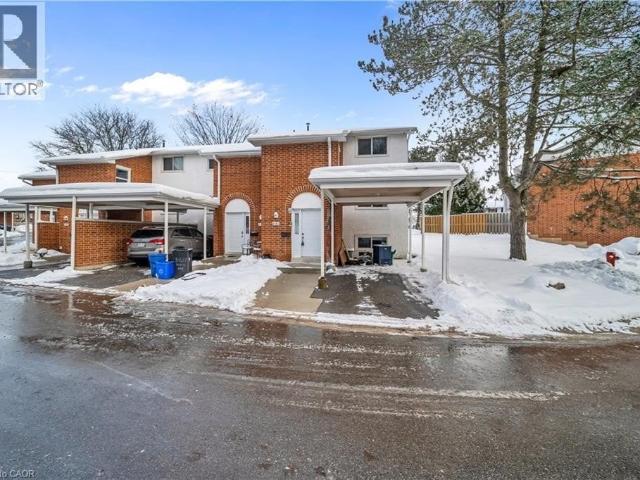 Townhouse for sale in Waterloo, Ontario