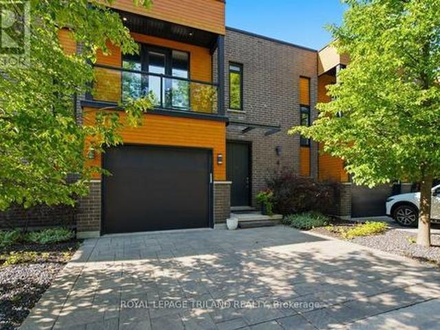 Townhouse for sale in Arva, Ontario