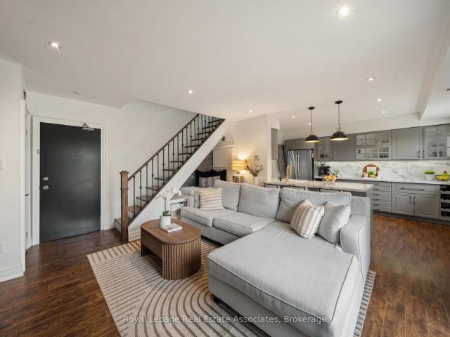 Condo for sale in Burlington, Ontario