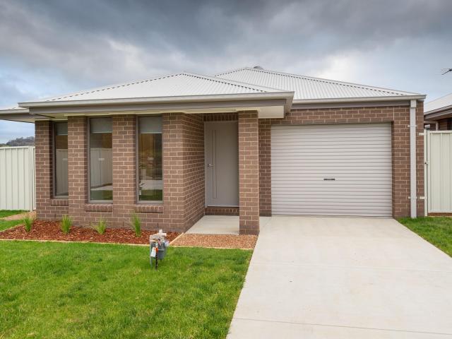 House for rent in Centaur Park, Albury