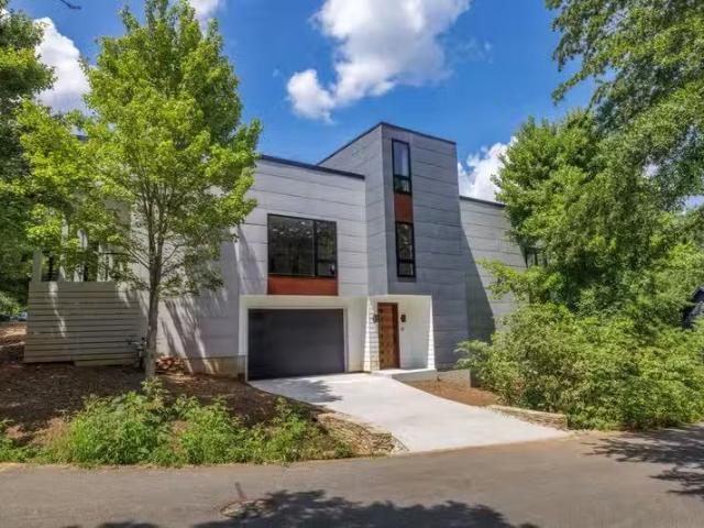 Condo for rent in Charlottesville
