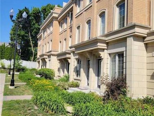 Townhouse for rent in Woburn, Ontario