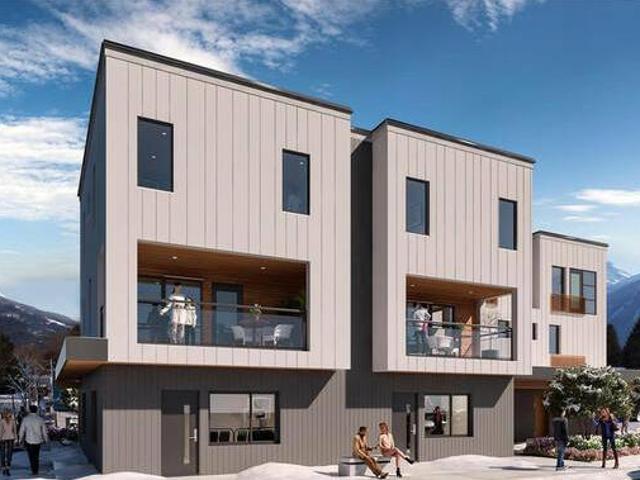 House for sale in Salmon Arm, British Columbia