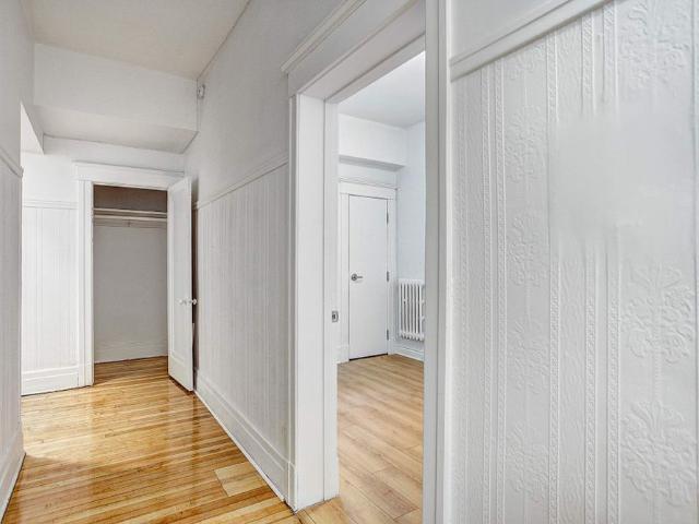 Apartment for rent in Mont-royal, Quebec