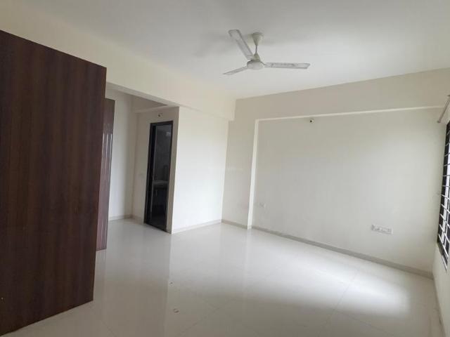 Flat for rent in Madya