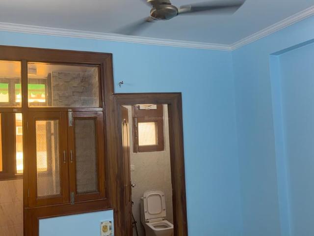 Flat for rent in South West Delhi, Deri