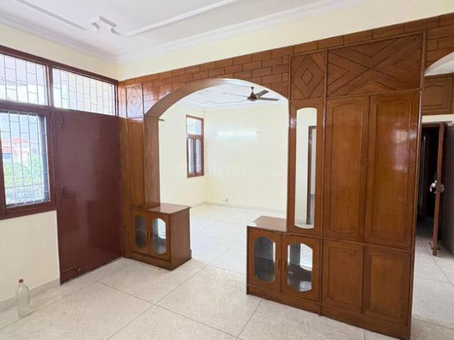 Flat for rent in South West Delhi, Deri