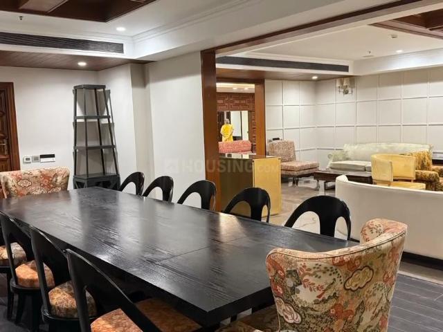 Flat for rent in DLF 5, Gurugram