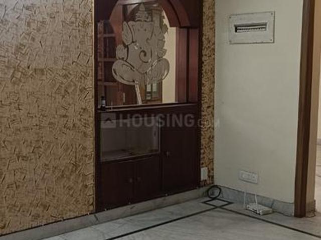Flat for rent in Deri