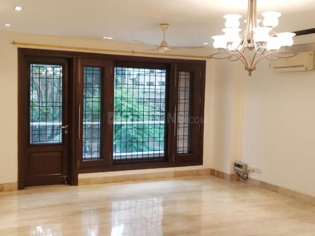 Flat for rent in Deri