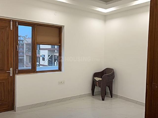 Flat for rent in South West Delhi, Deri