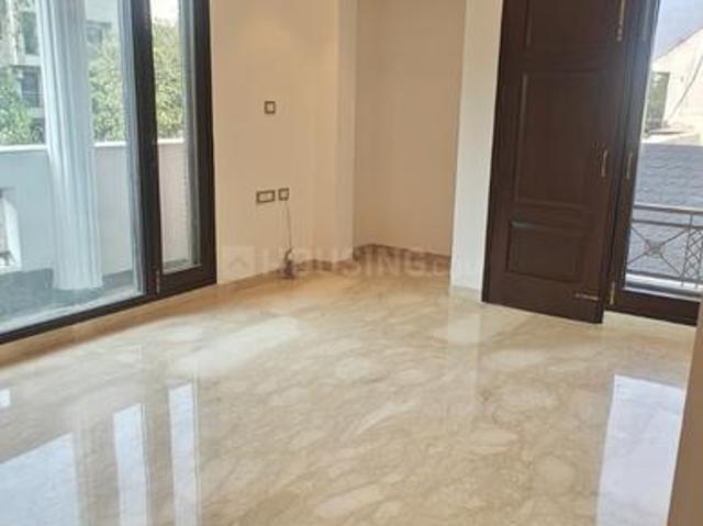 Flat for rent in Deri