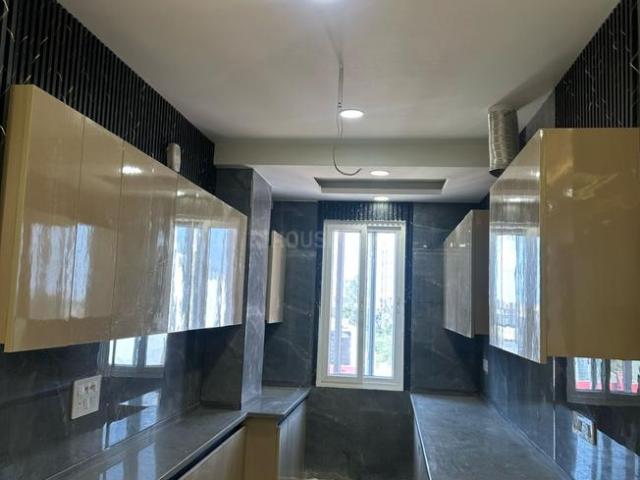 Flat for sale in West Delhi, Deri