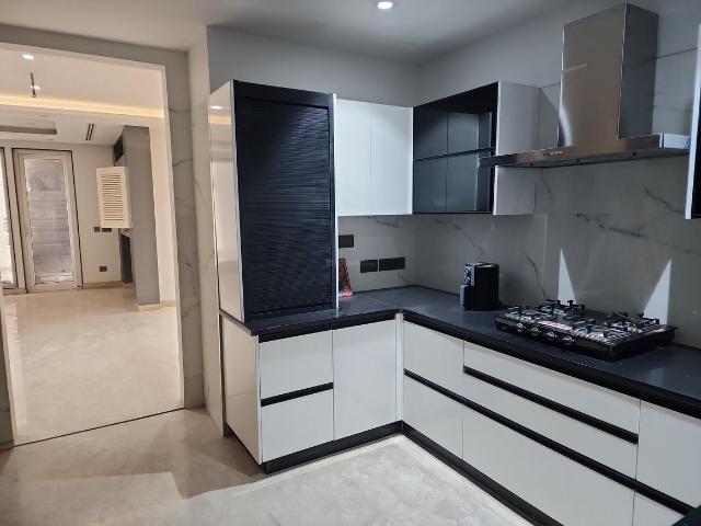 Flat for sale in West Delhi, Deri