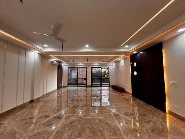 Flat for rent in Deri