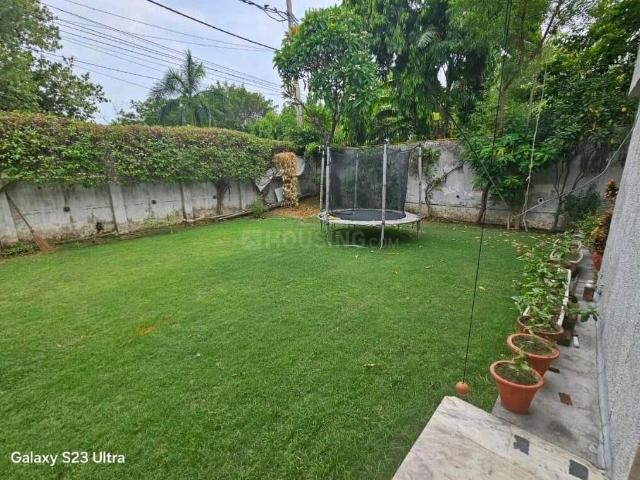 House for rent in Deri