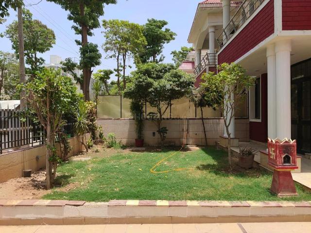 House for sale in Hariana