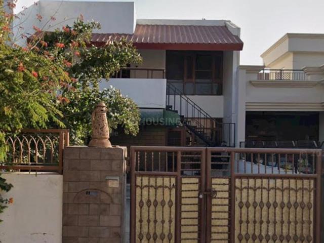 House for sale in Hariana