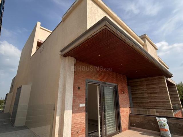 Villa for rent in Madya