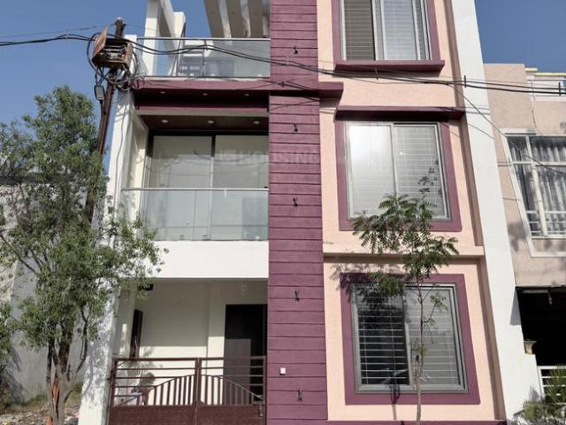Villa for sale in Madya