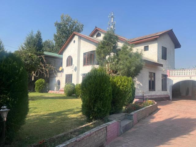 Villa for rent in Un