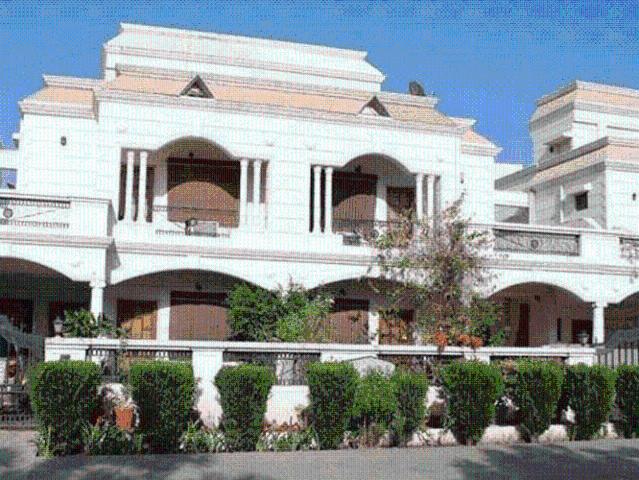 Villa for sale in Madya