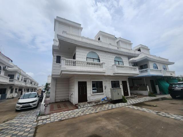 Villa for rent in Gujarat